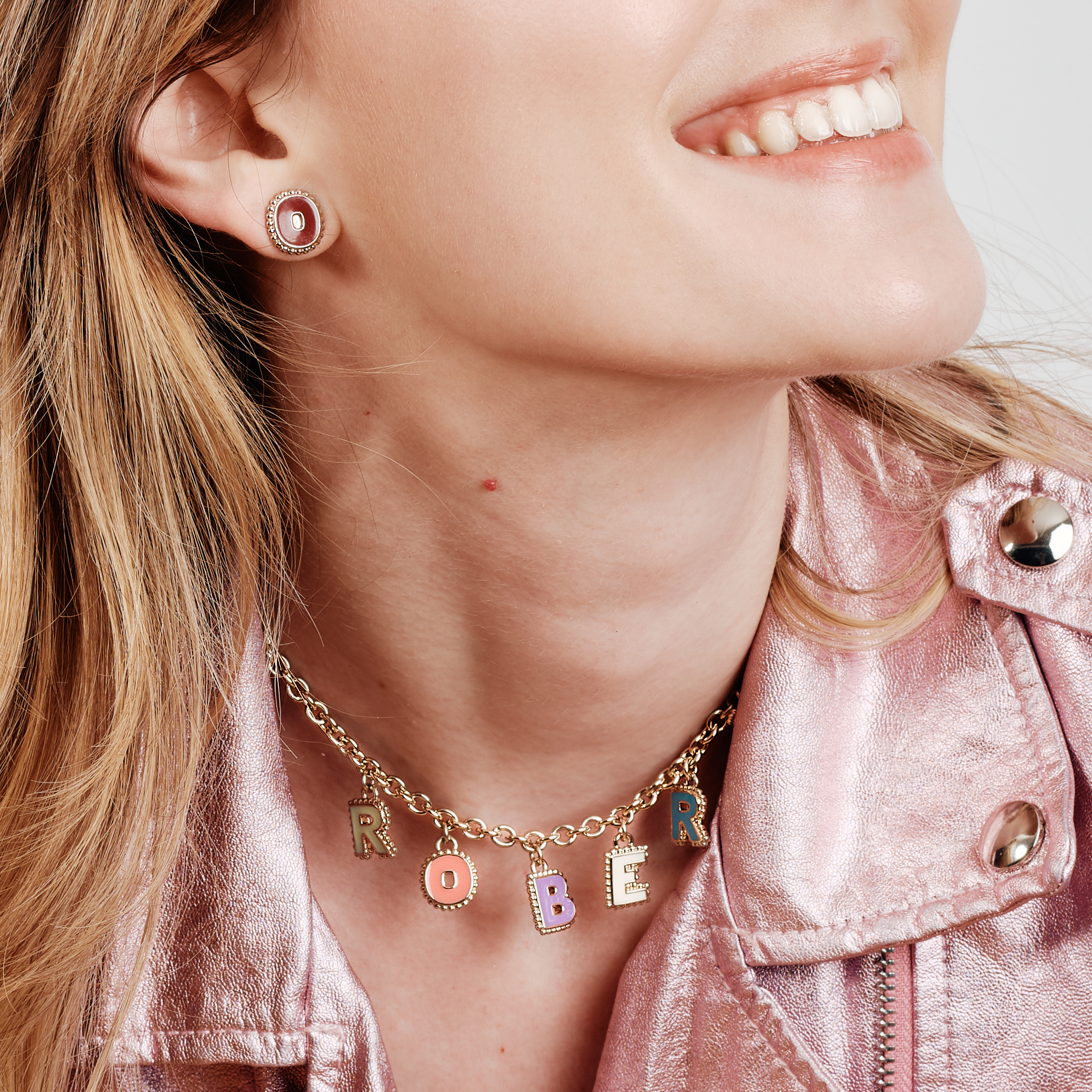 Collier cinq lettres personnalisable