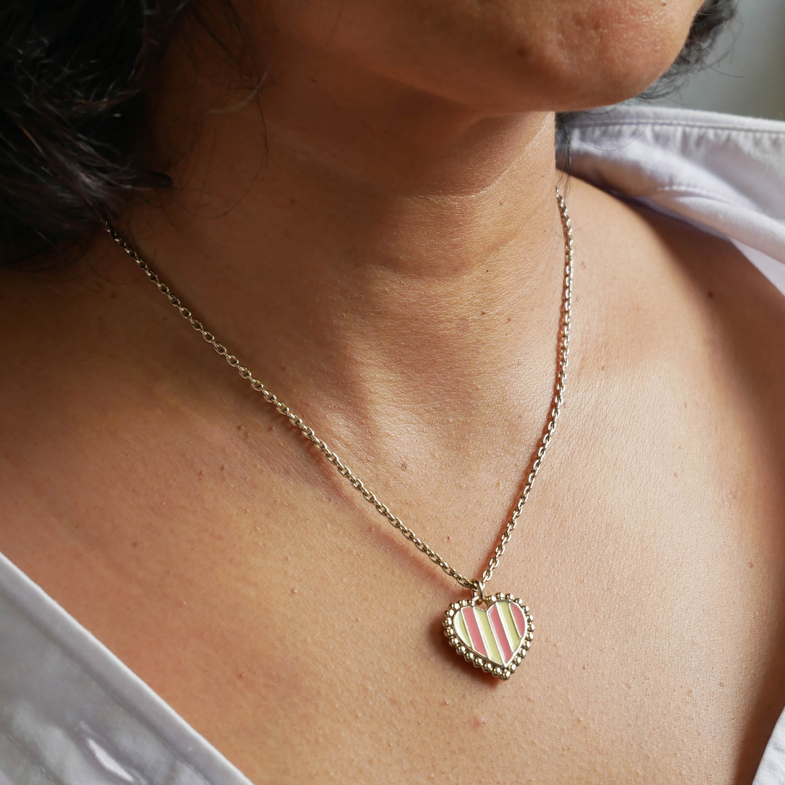 Collier cœur rayé