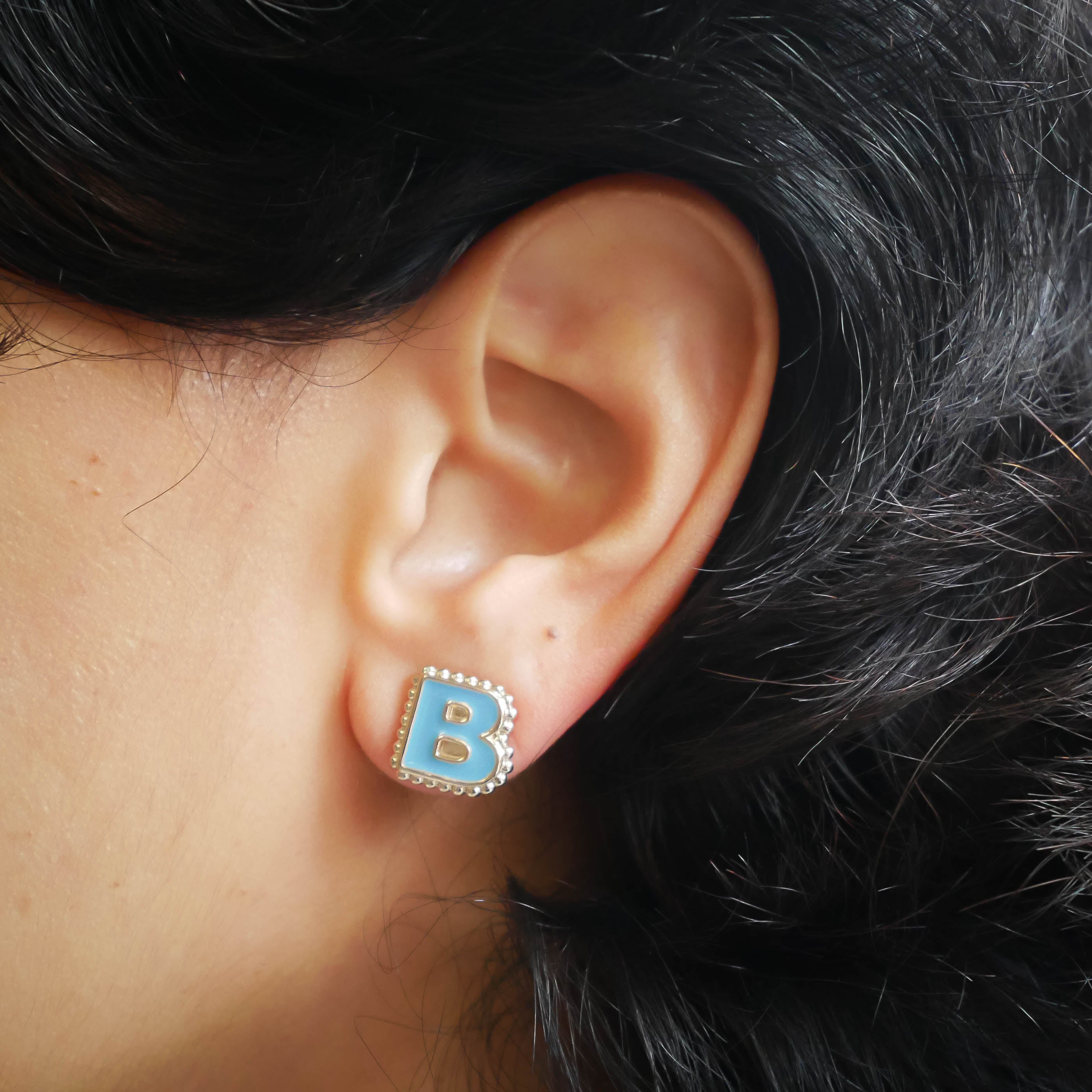 Boucles d'oreilles puce B