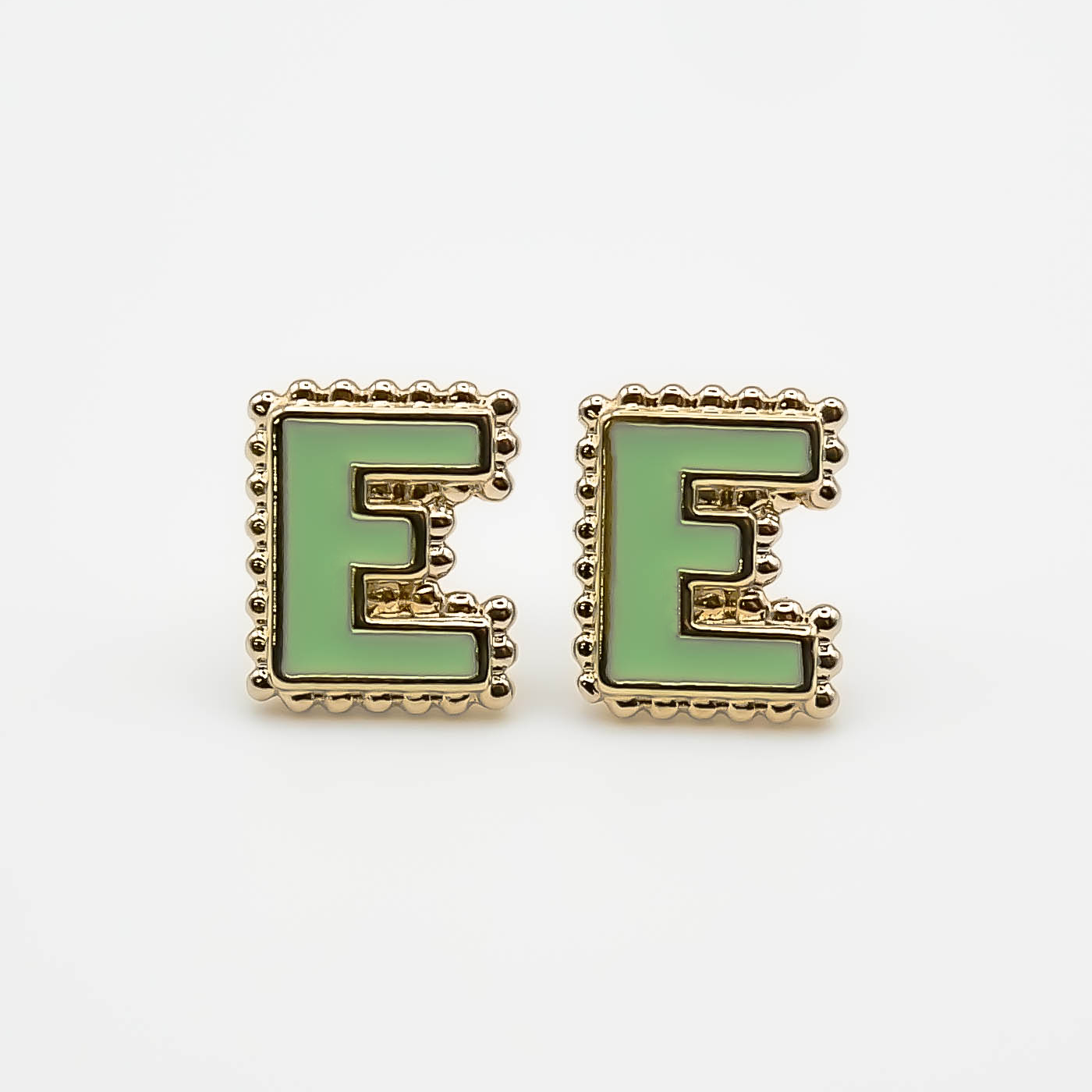 Boucles d'oreilles puce E