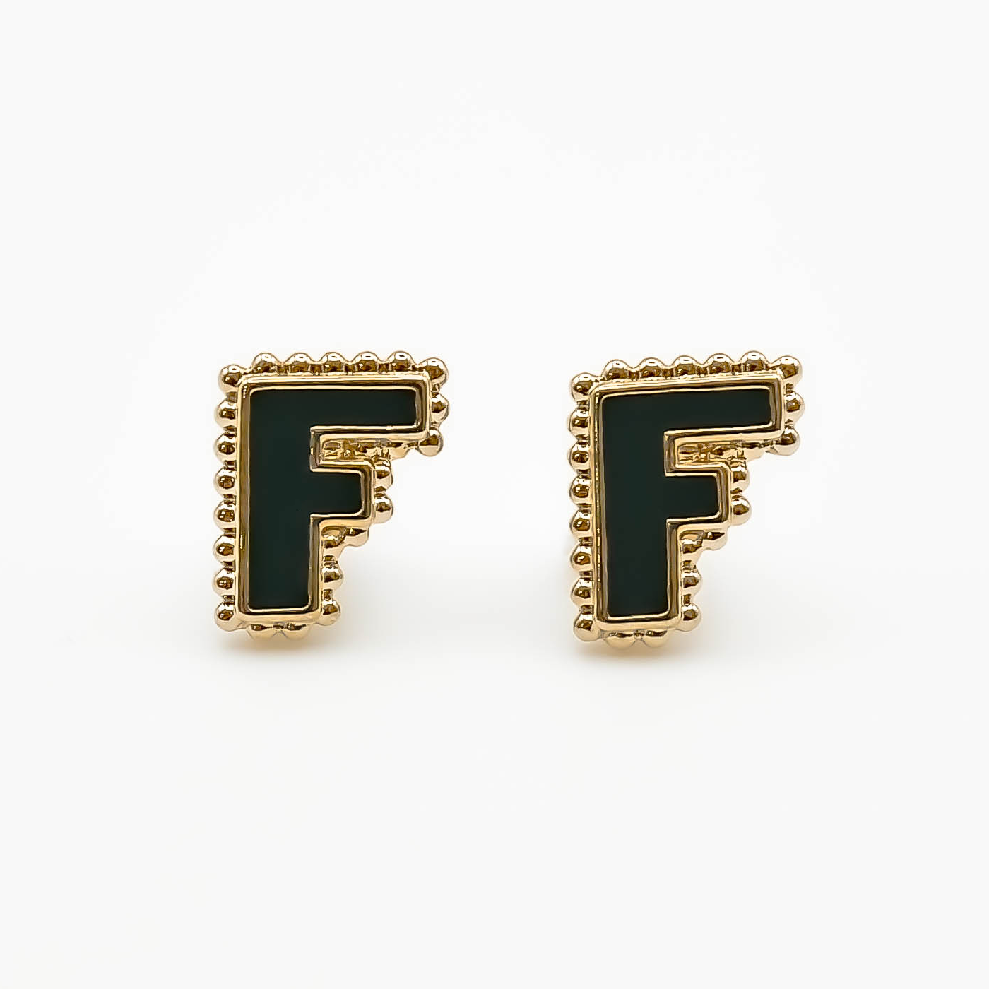 Boucles d'oreilles puce F