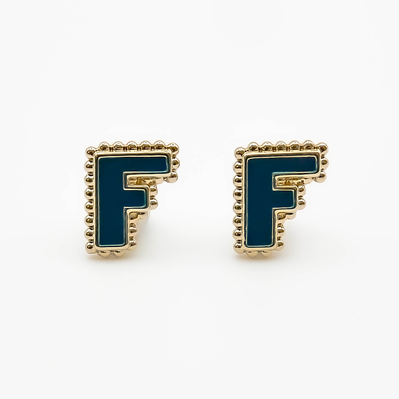Boucles d'oreilles puce F
