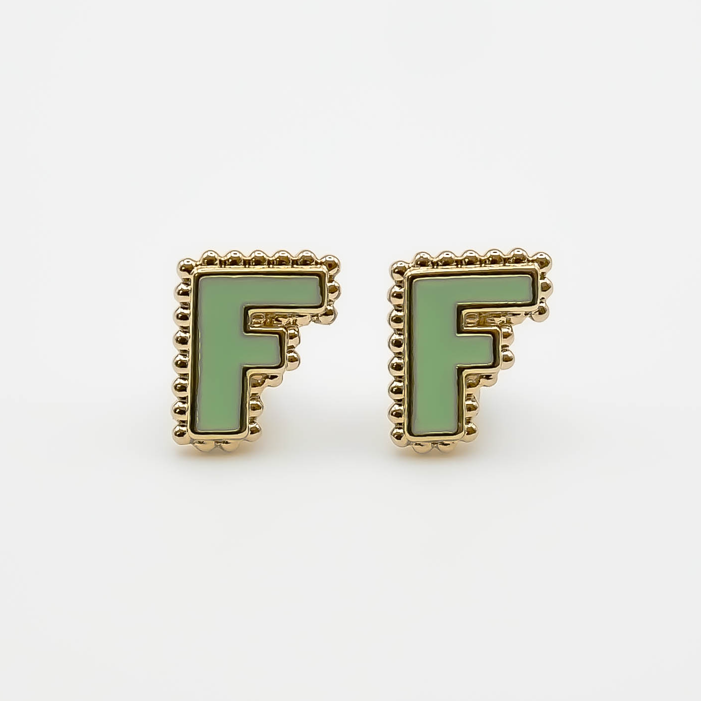 Boucles d'oreilles puce F