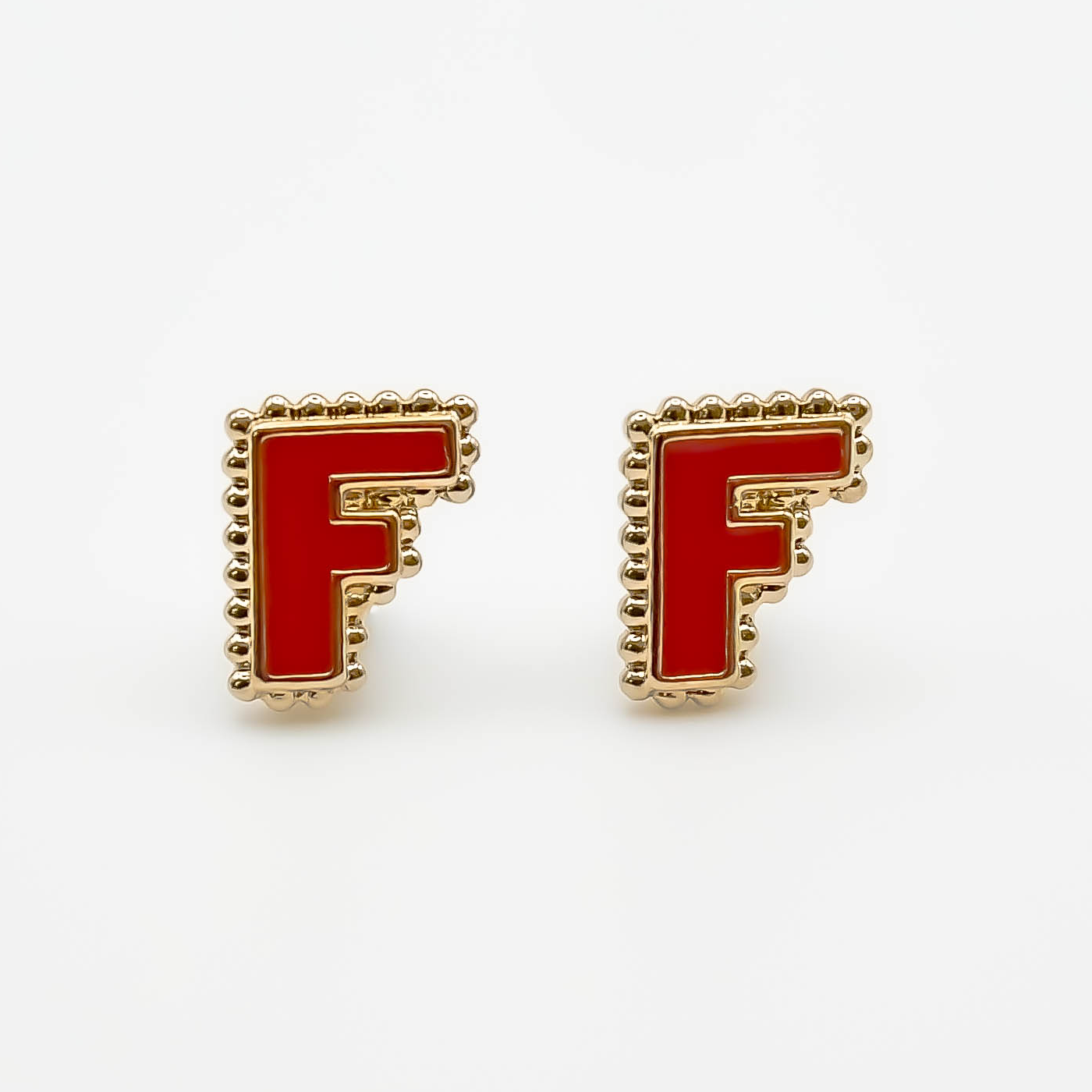 Boucles d'oreilles puce F