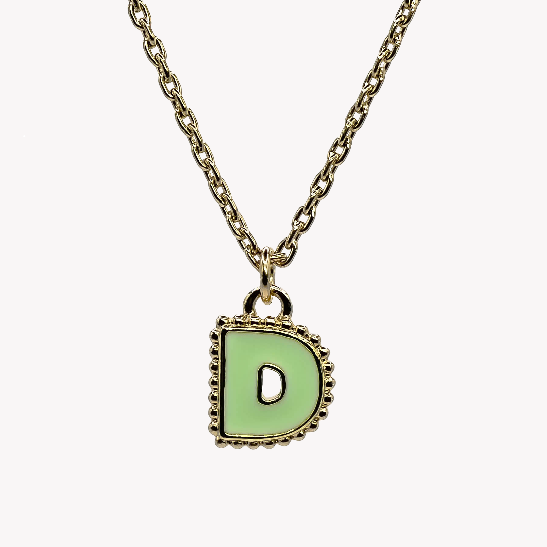 Collier D