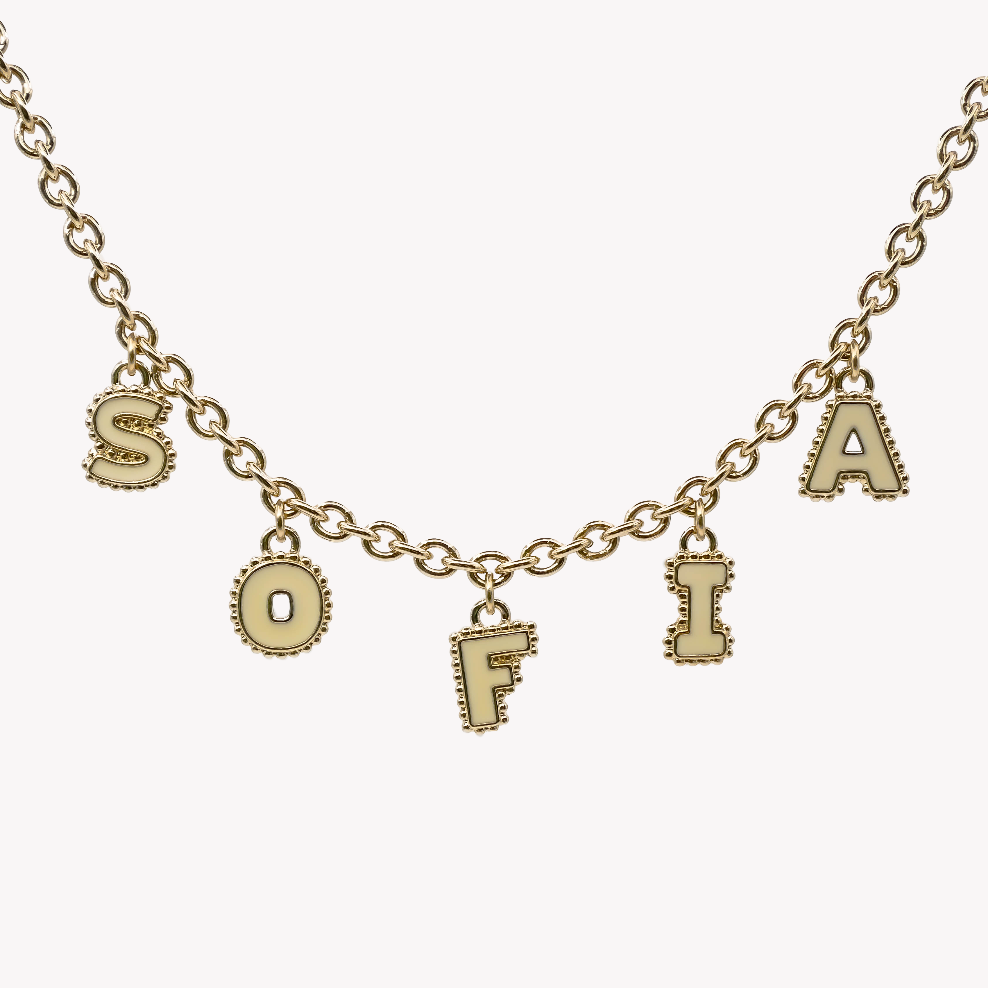 Collier cinq lettres personnalisable