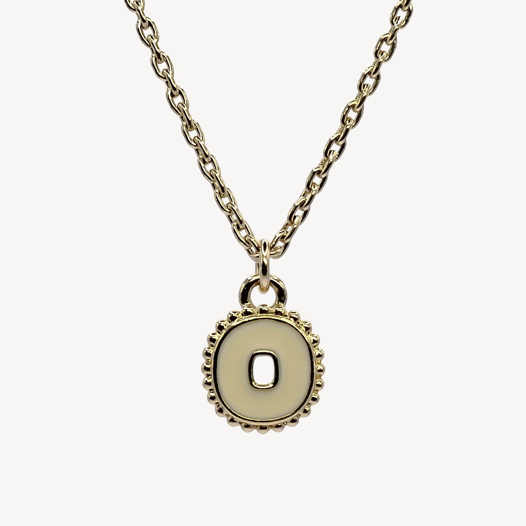 Collier O