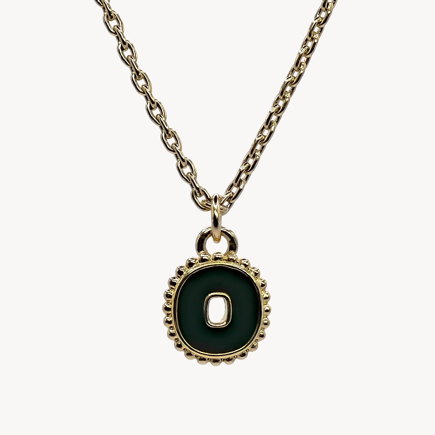 Collier O