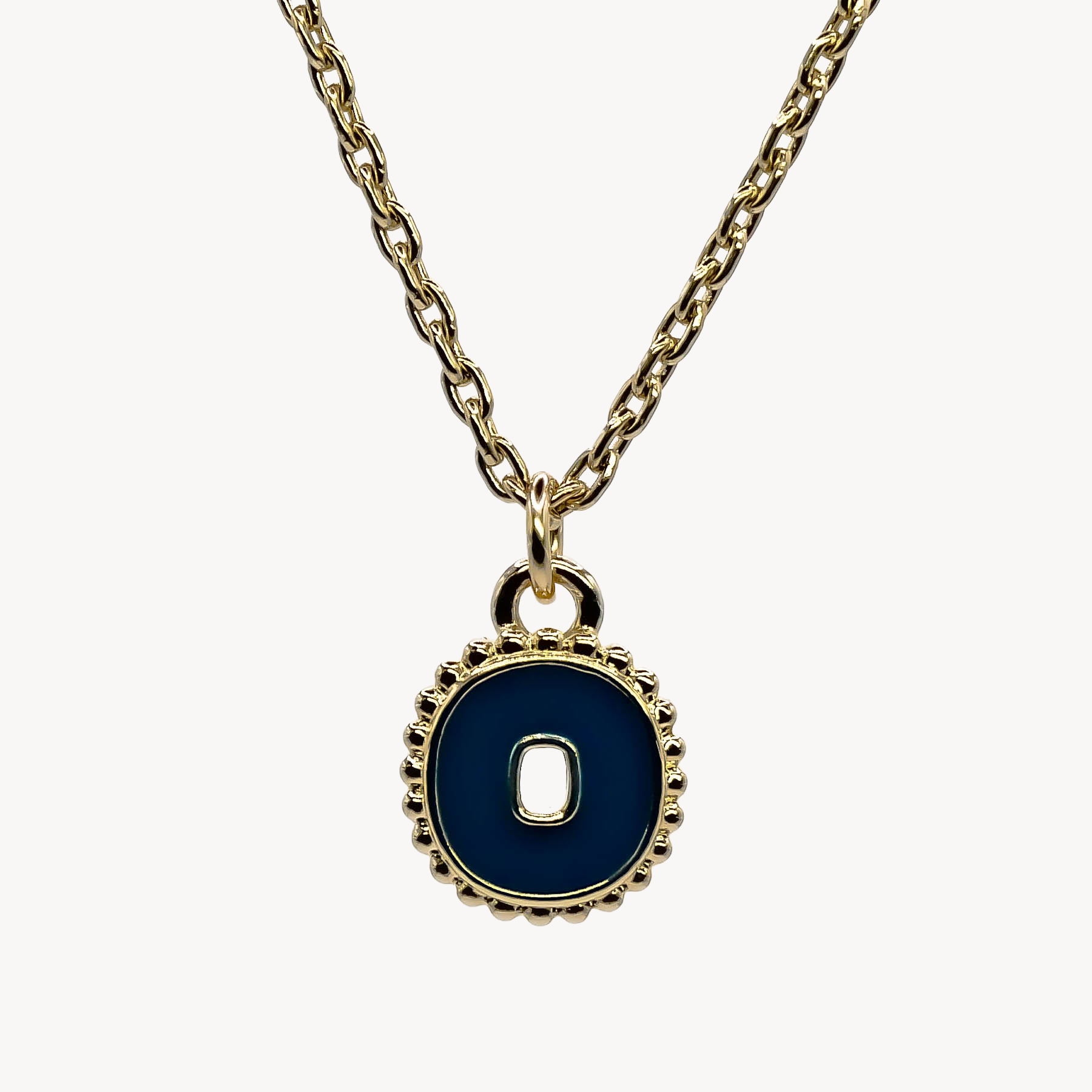 Collier O