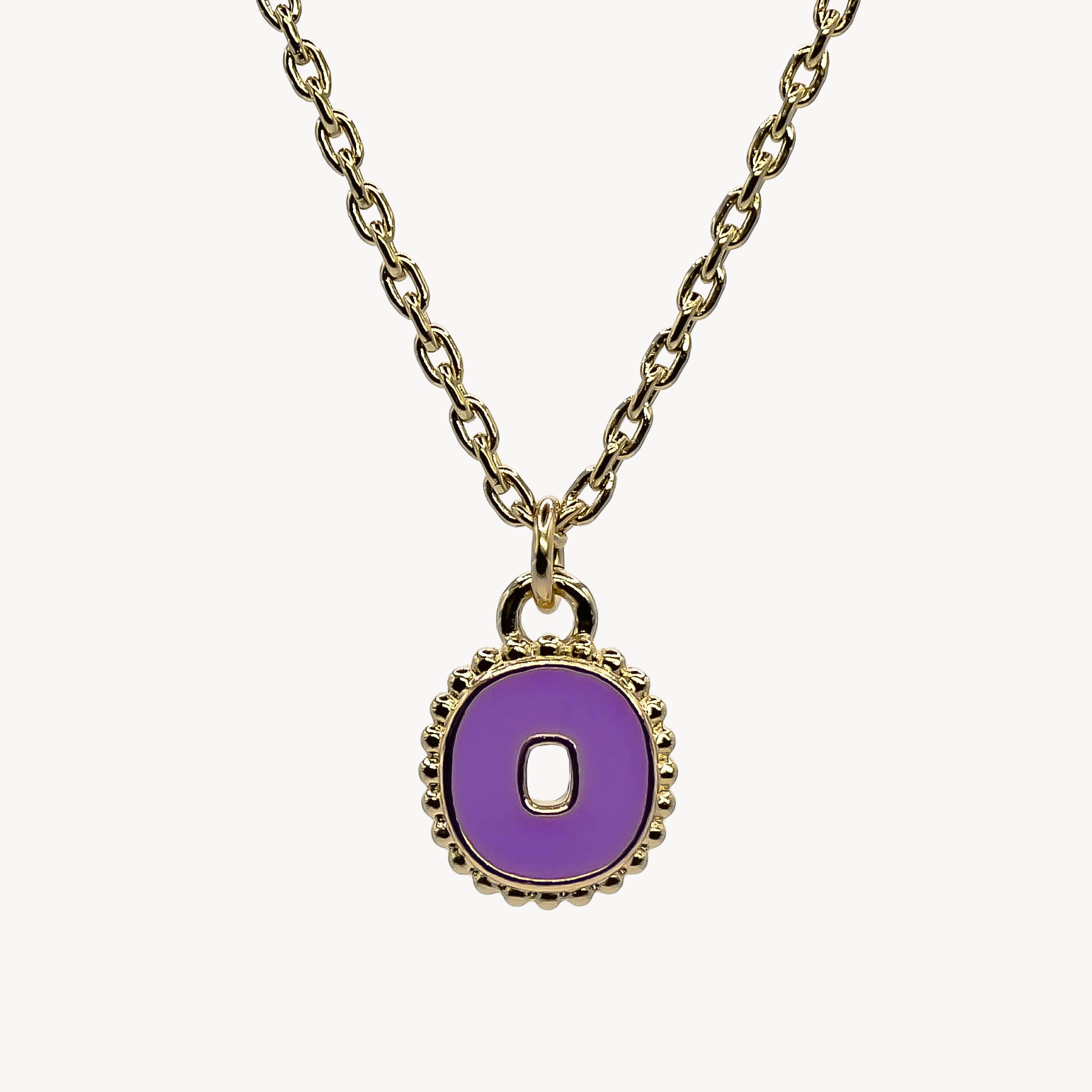 Collier O