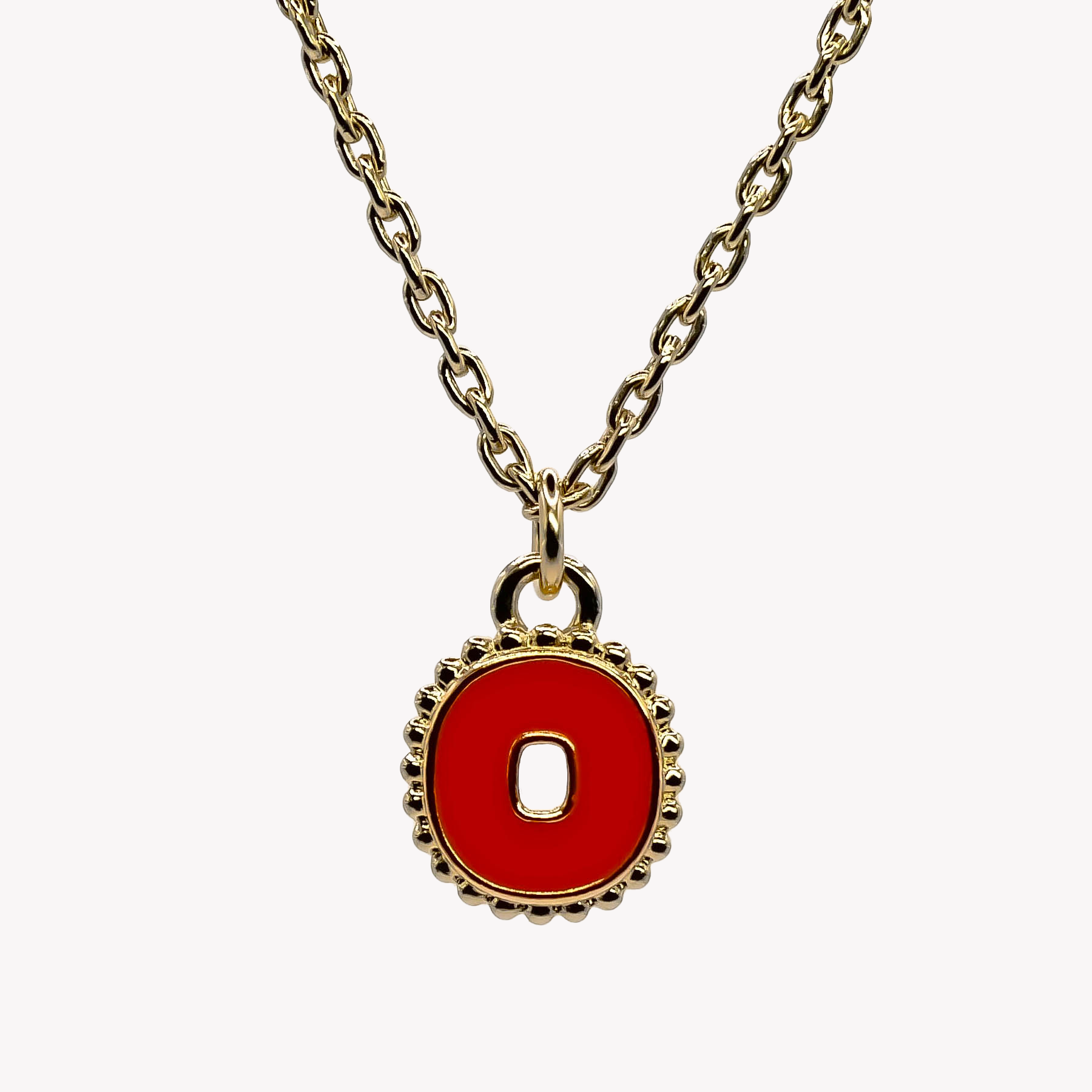 Collier O