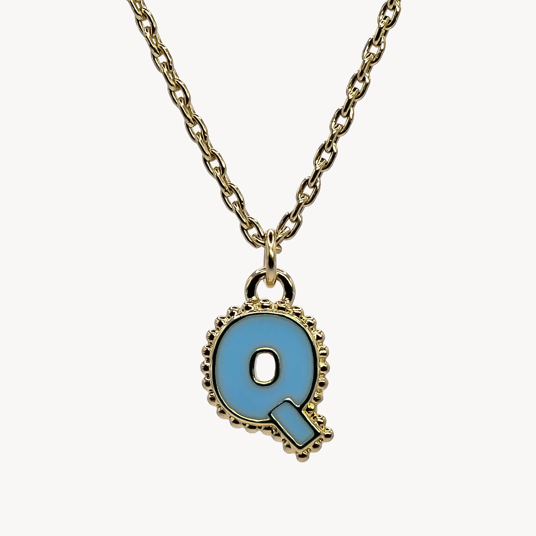 Collier Q