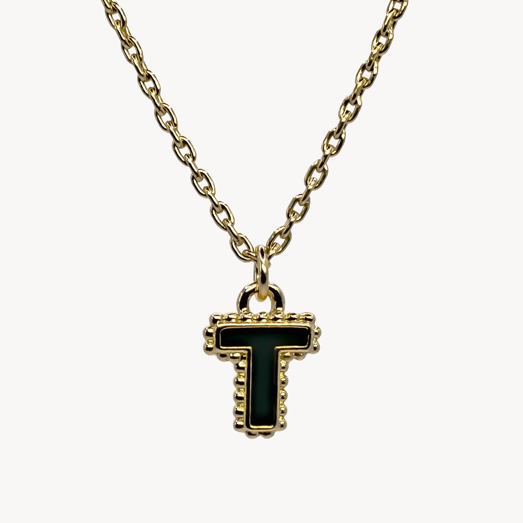 Collier T