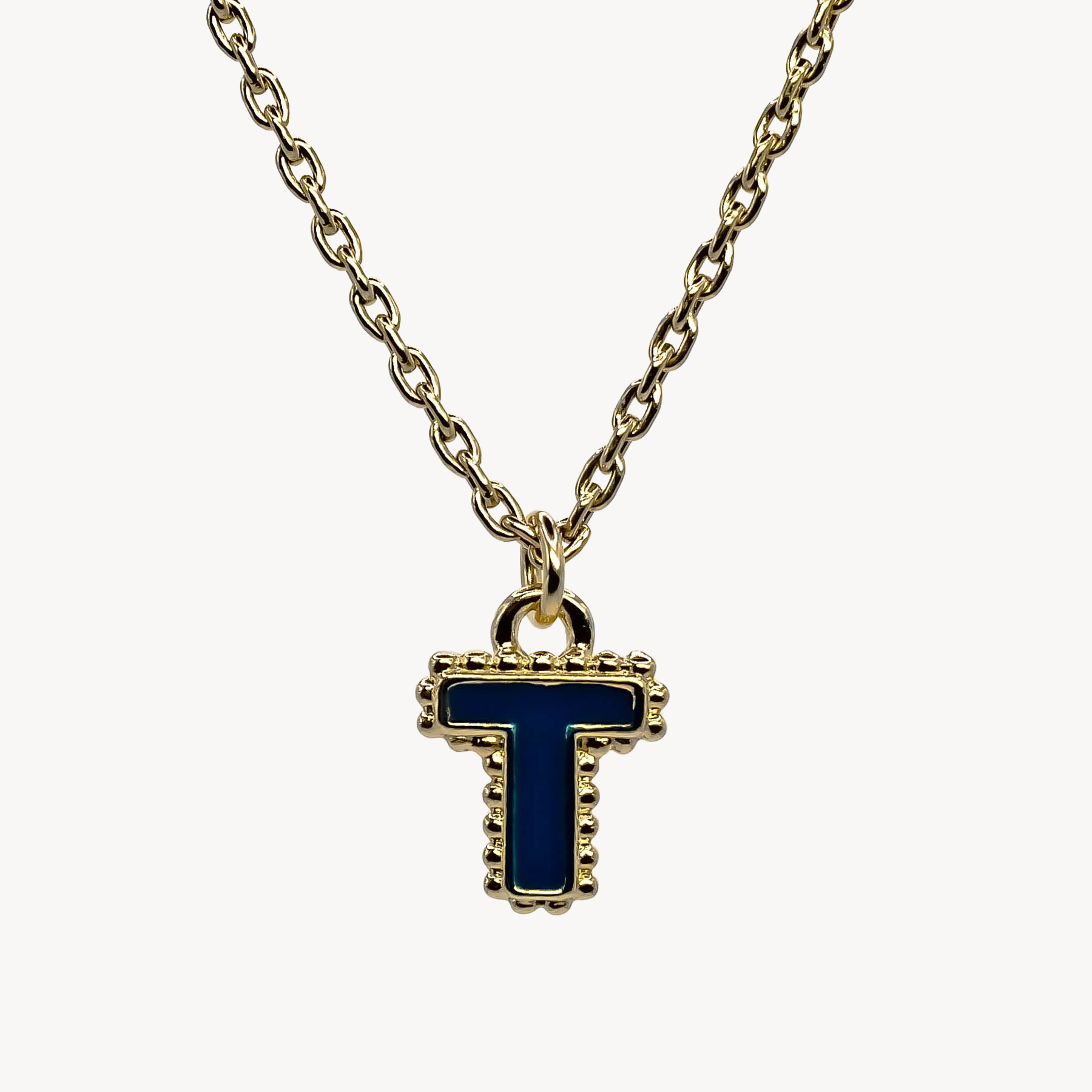 Collier T