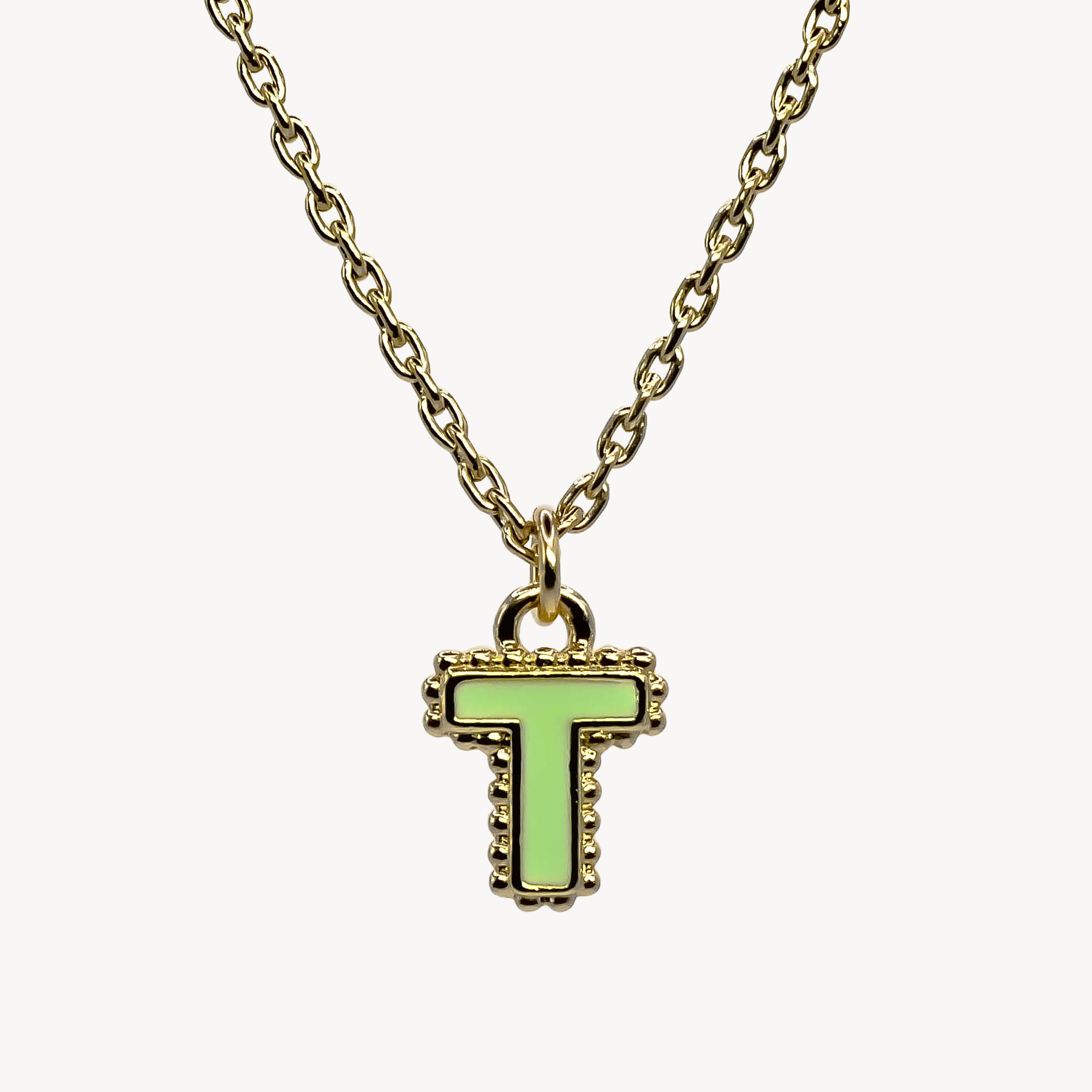 Collier T