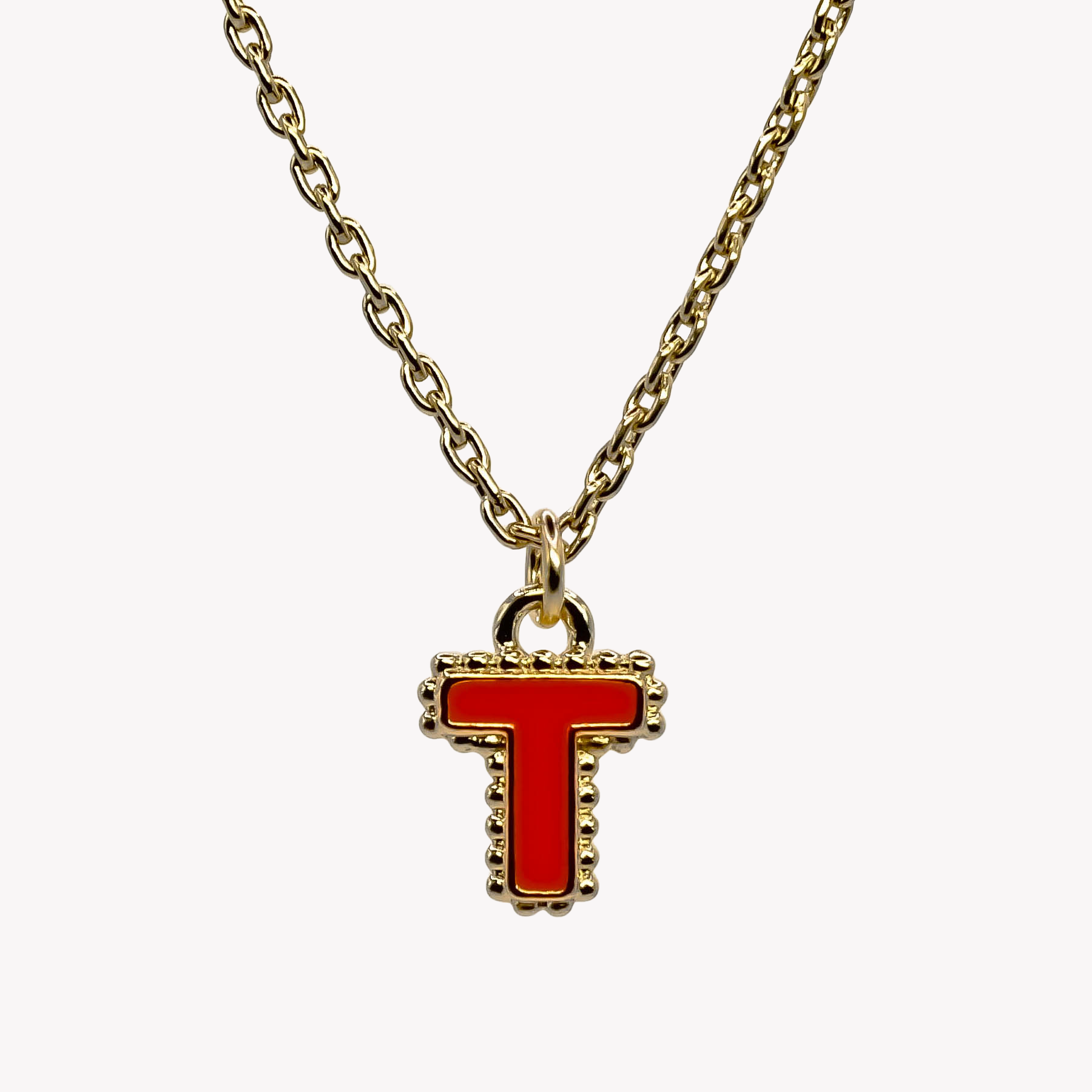 Collier T