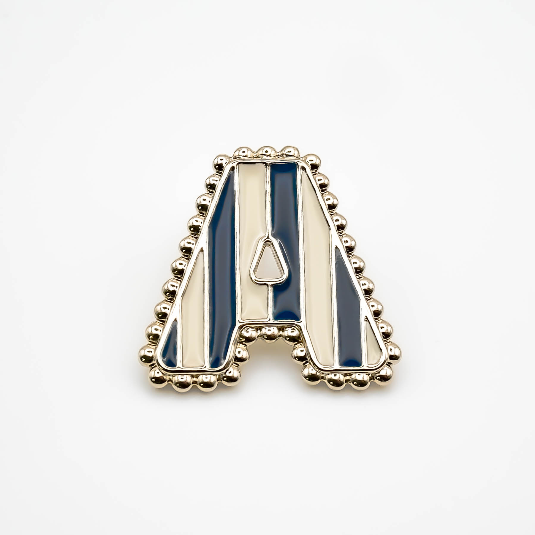 Pin's A