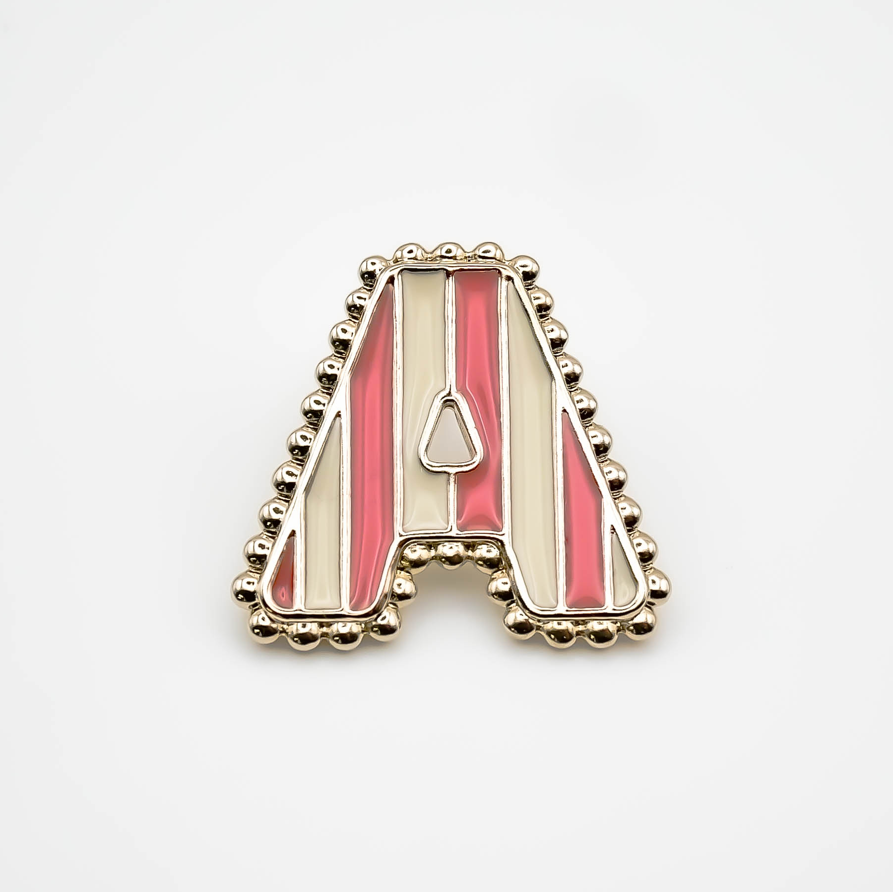 Pin's A