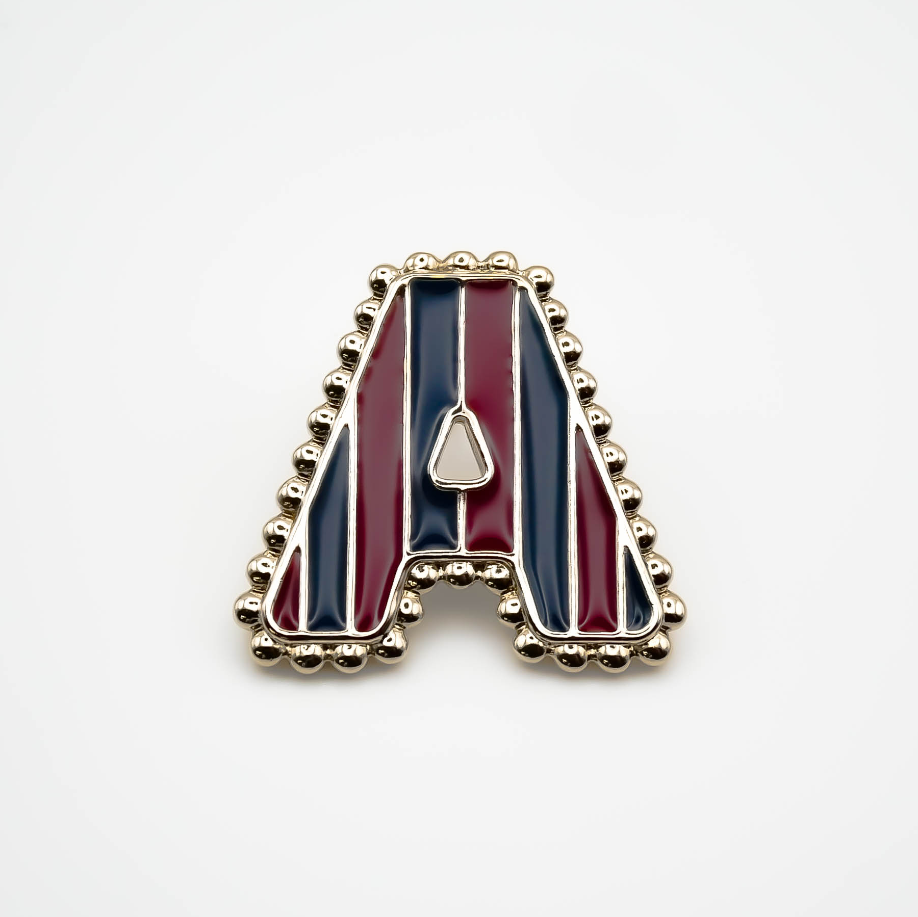 Pin's A