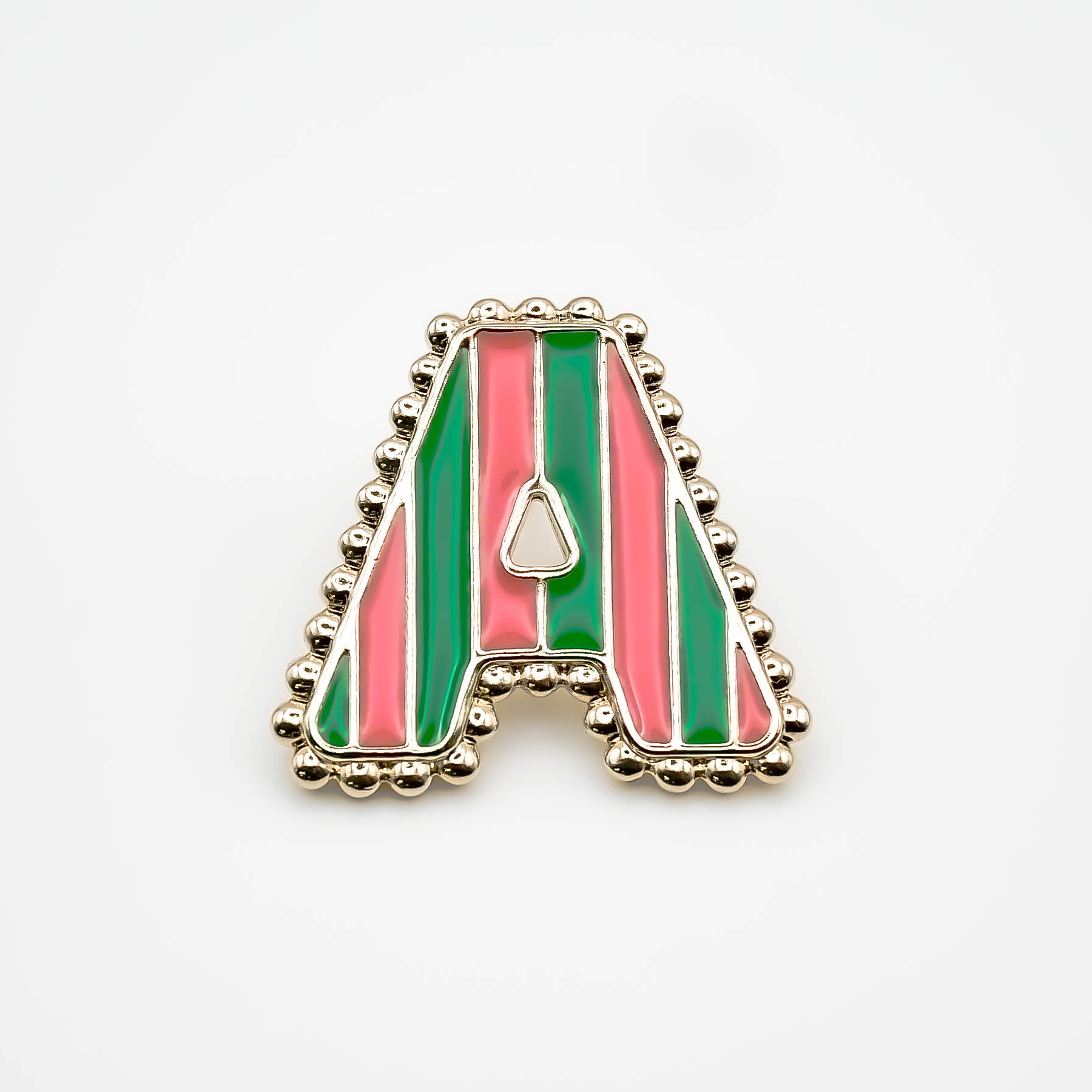 Pin's A