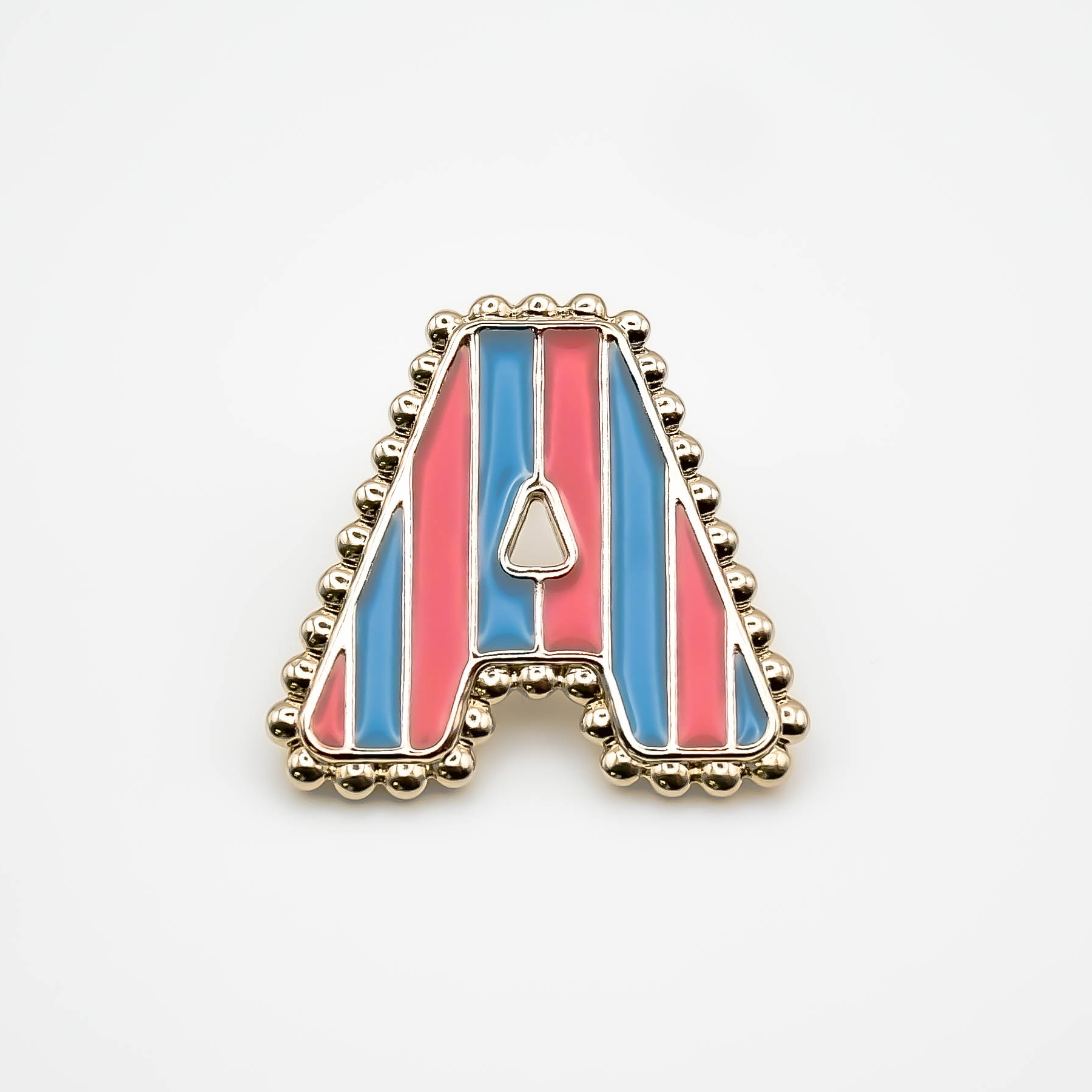 Pin's A