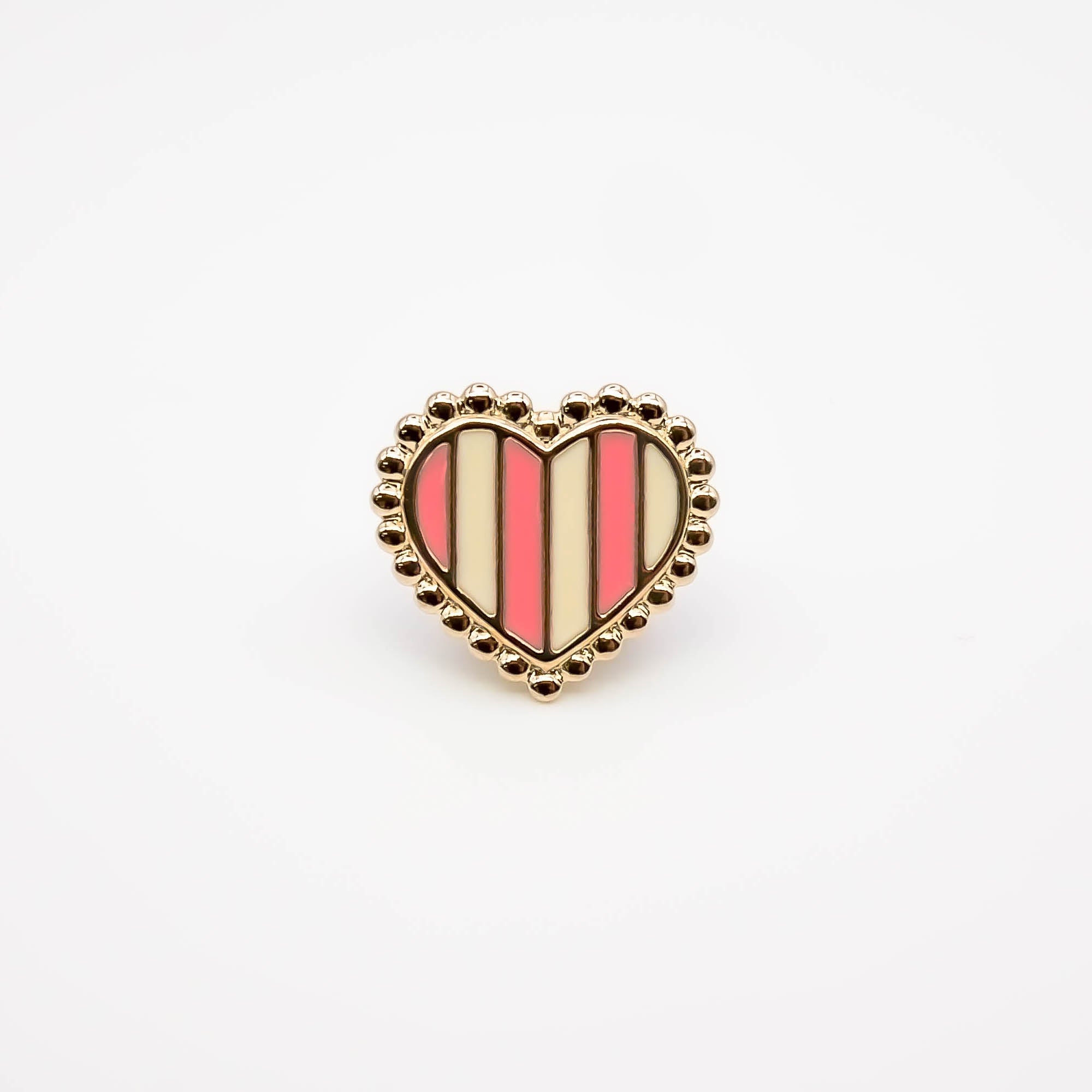 Pin's cœur rayé