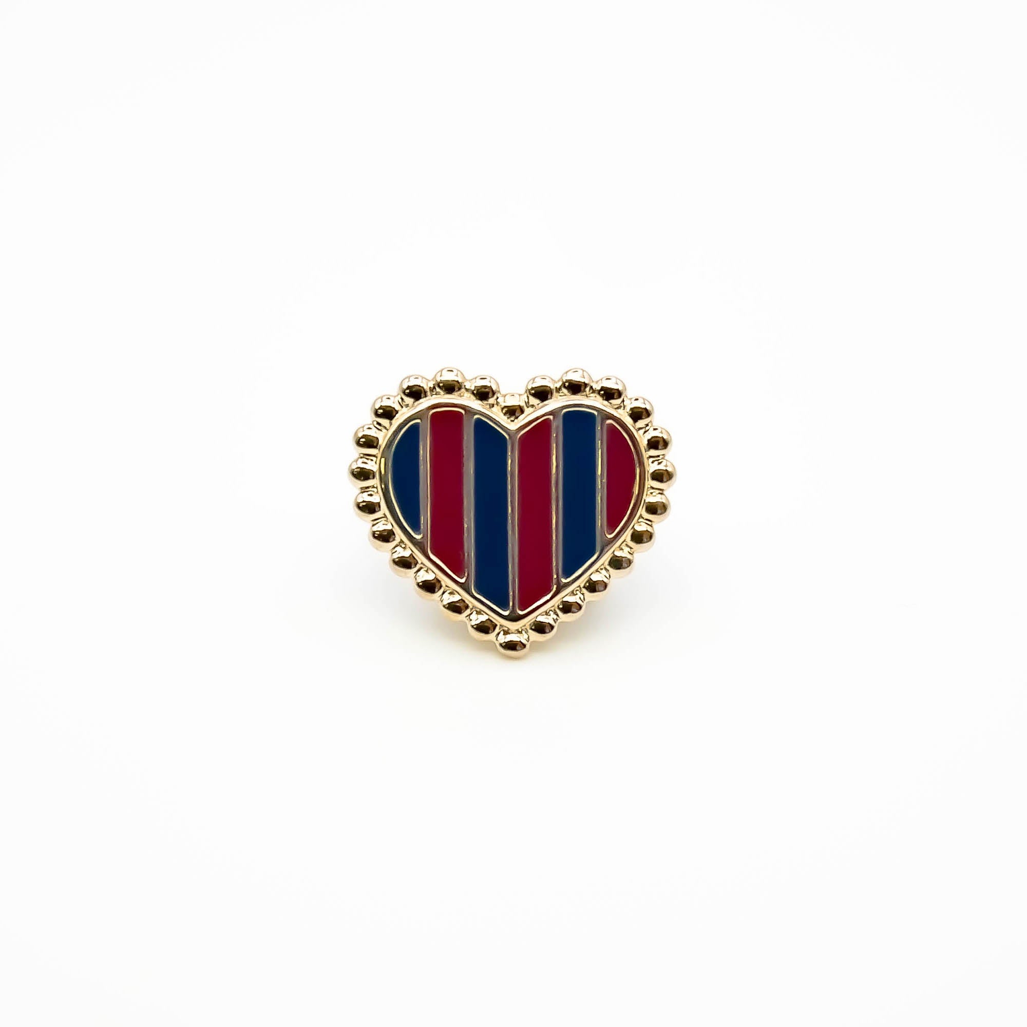 Pin's cœur rayé