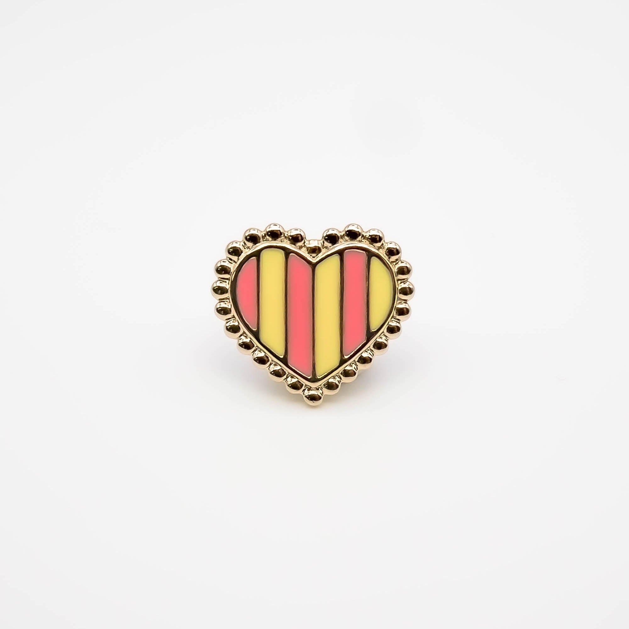 Pin's cœur rayé