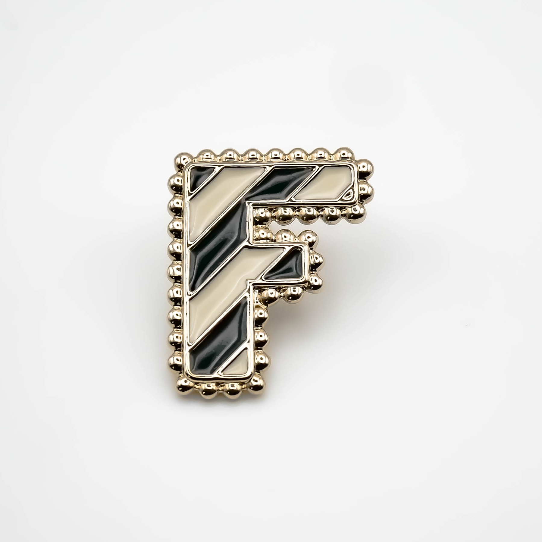 Pin's F