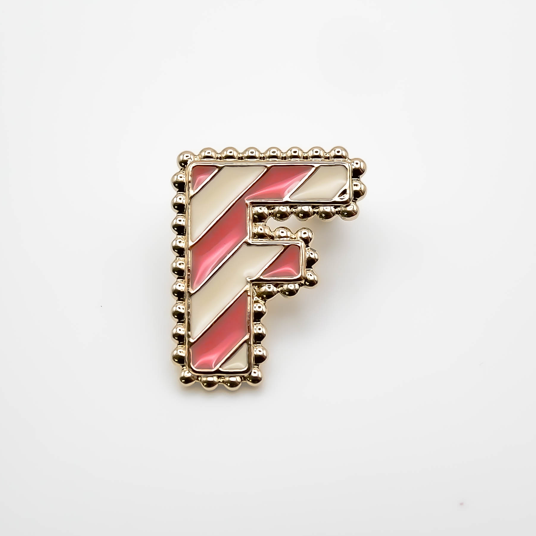 Pin's F