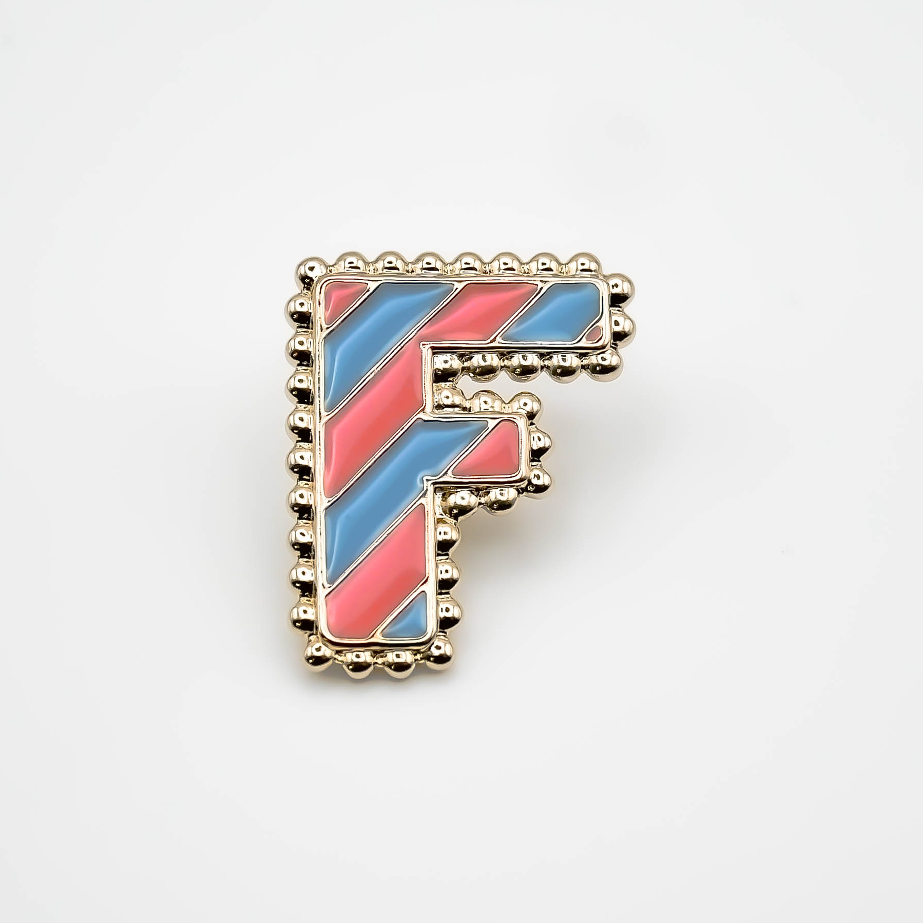 Pin's F