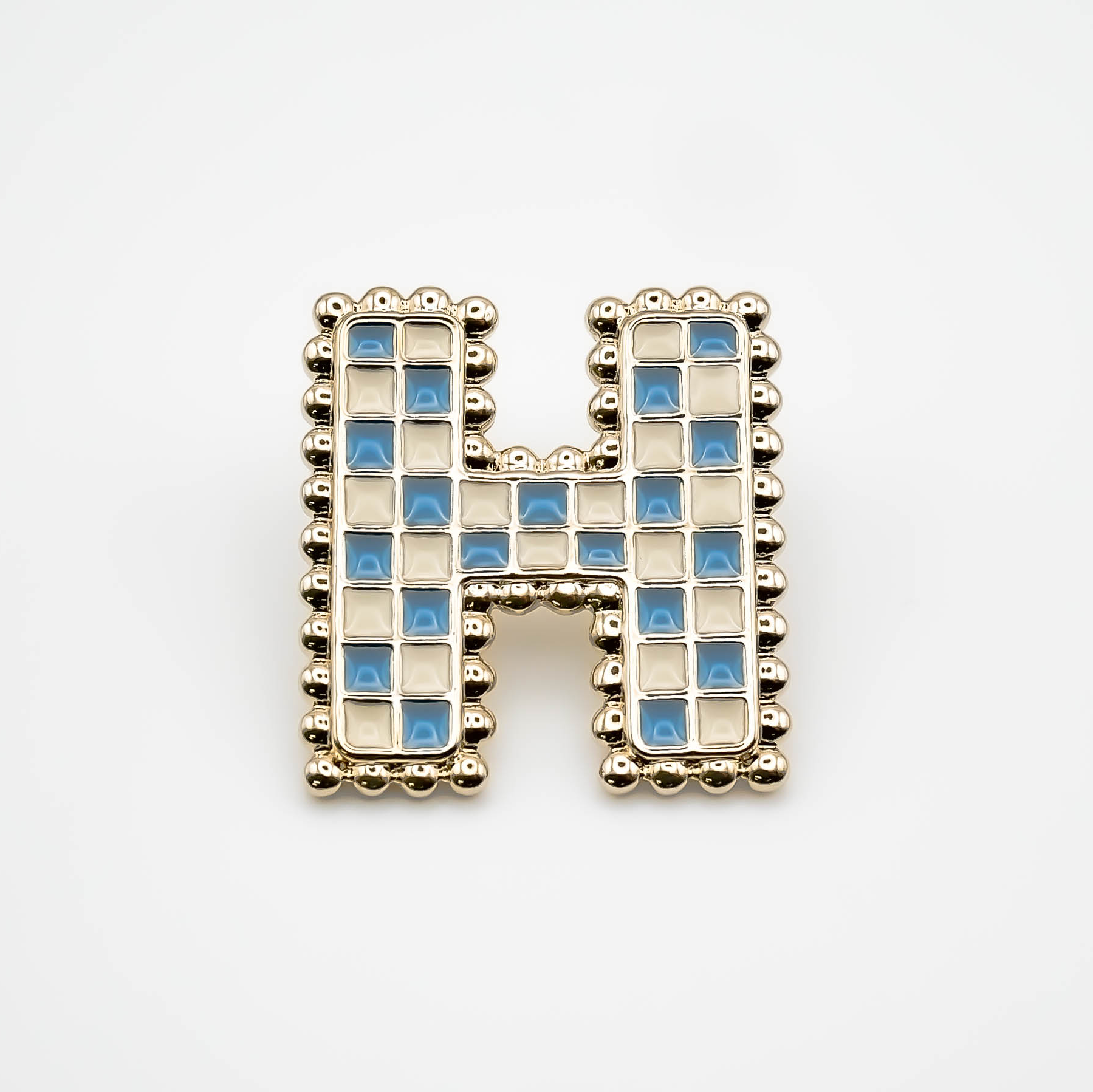 Pin's H