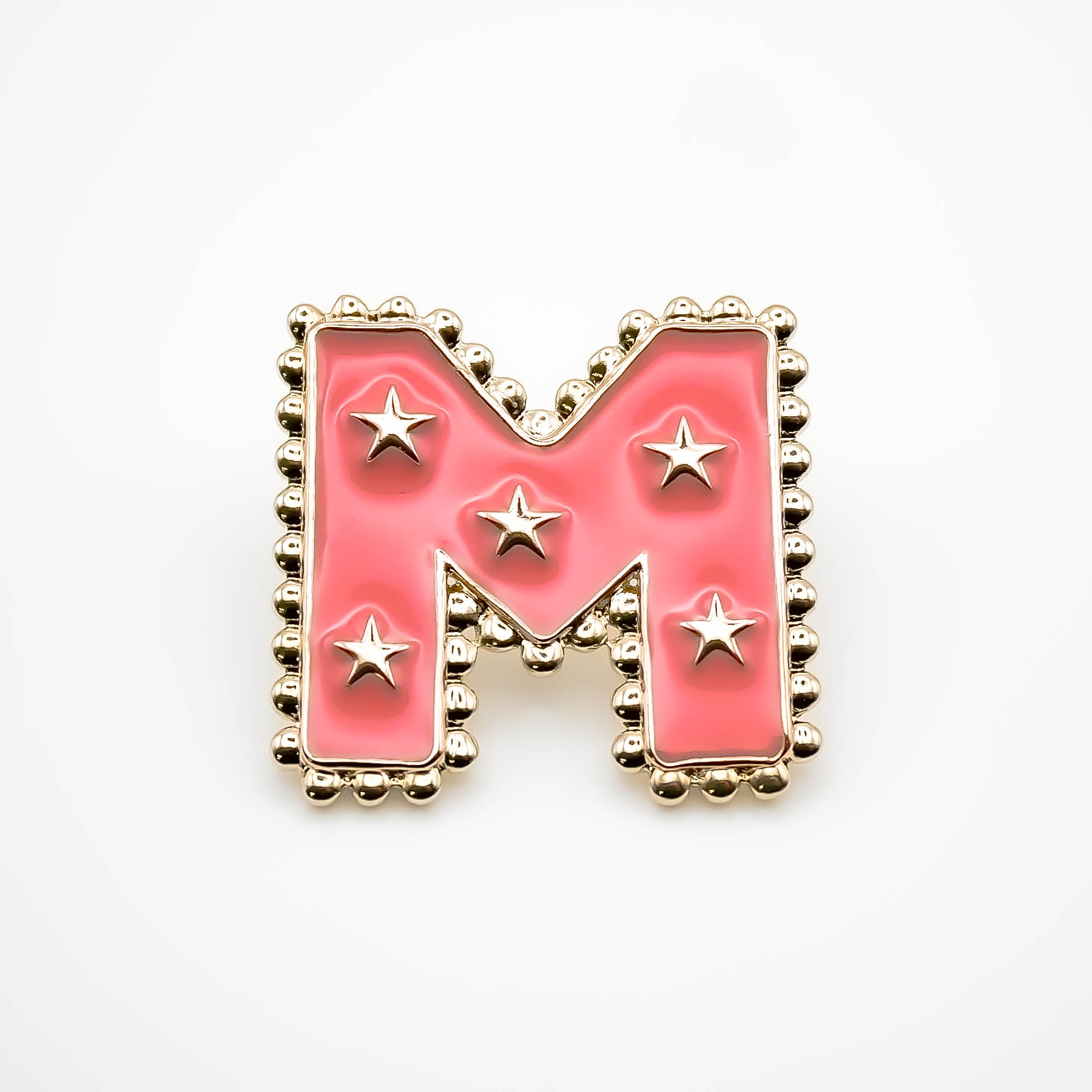 Pin's M