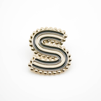 Pin's S